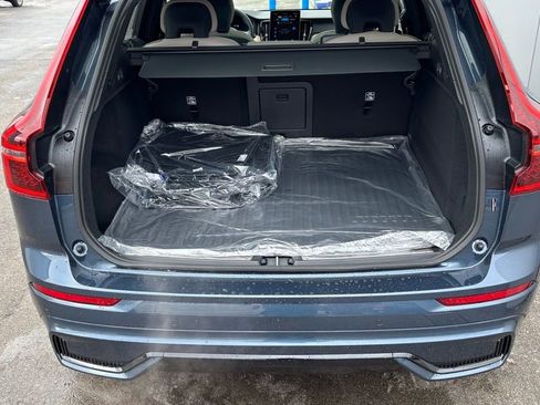 New 2026 Volvo XC60 B5 Plus w/ Climate Package image 17