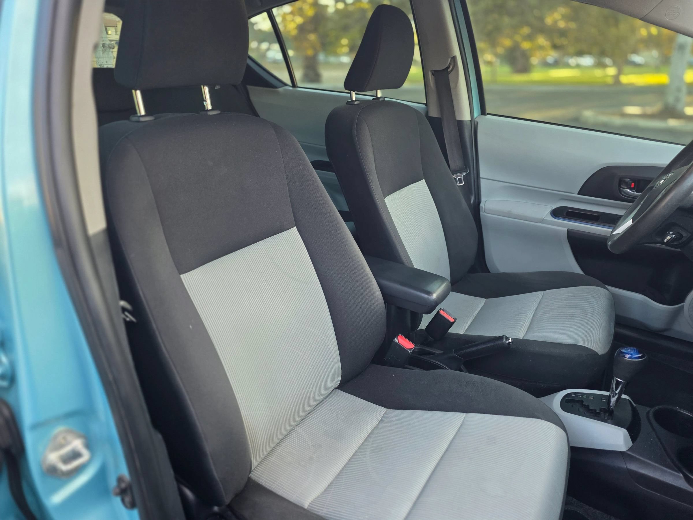 Used 2013 Toyota Prius C Two FWD image 15