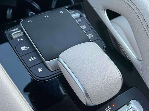 Used 2022 Mercedes-Benz GLS 450 4MATIC image 25