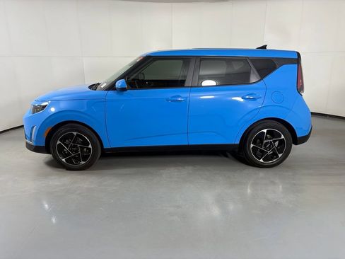 Used 2023 Kia Soul EX FWD image 5