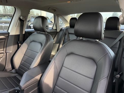 Used 2021 Volkswagen Jetta SE FWD image 38