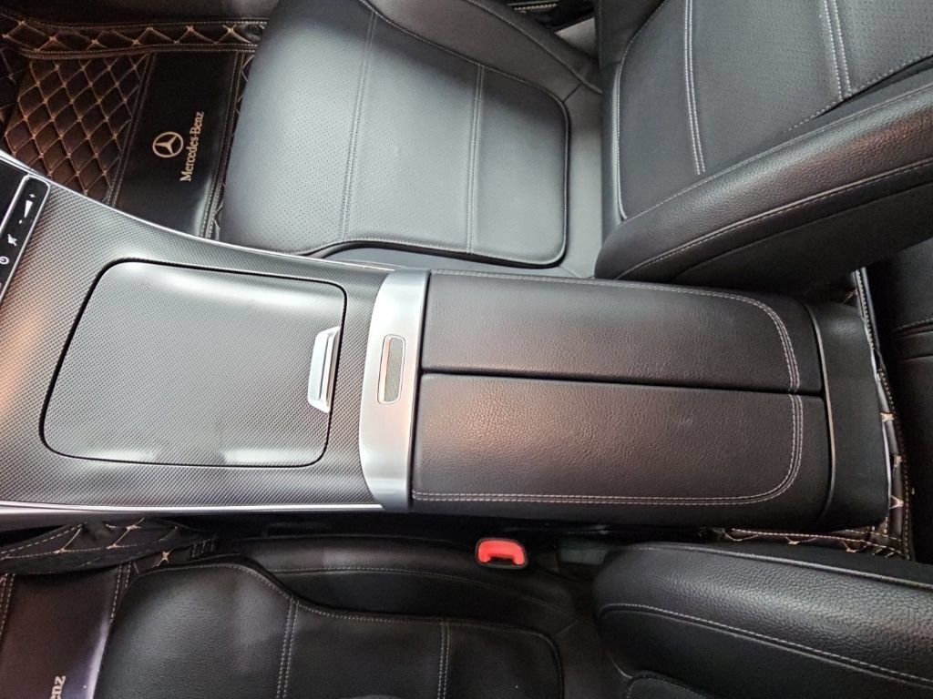 Used 2024 Mercedes-Benz C 300 Sedan image 23