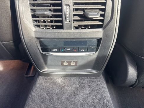 Used 2023 BMW i4 eDrive35 w/ Premium Package image 31