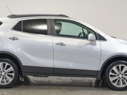 Used 2020 Buick Encore Preferred image 12