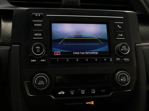 Used 2018 Honda Civic Sport image 12