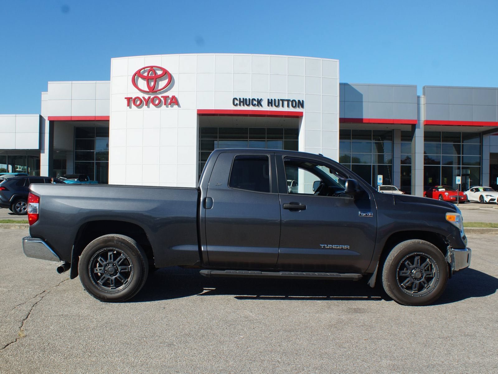 Used 2014 Toyota Tundra SR5 w/ SR5 Upgrade Package RWD image 1