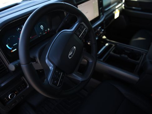 New 2026 Ford F250 Lariat w/ Tremor Off-Road Package image 29