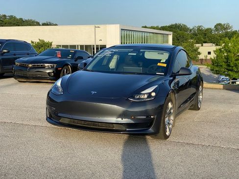 Used 2023 Tesla Model 3 Performance AWD/4WD image 3