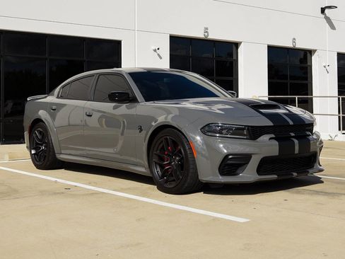 Used 2023 Dodge Charger SRT Hellcat image 3