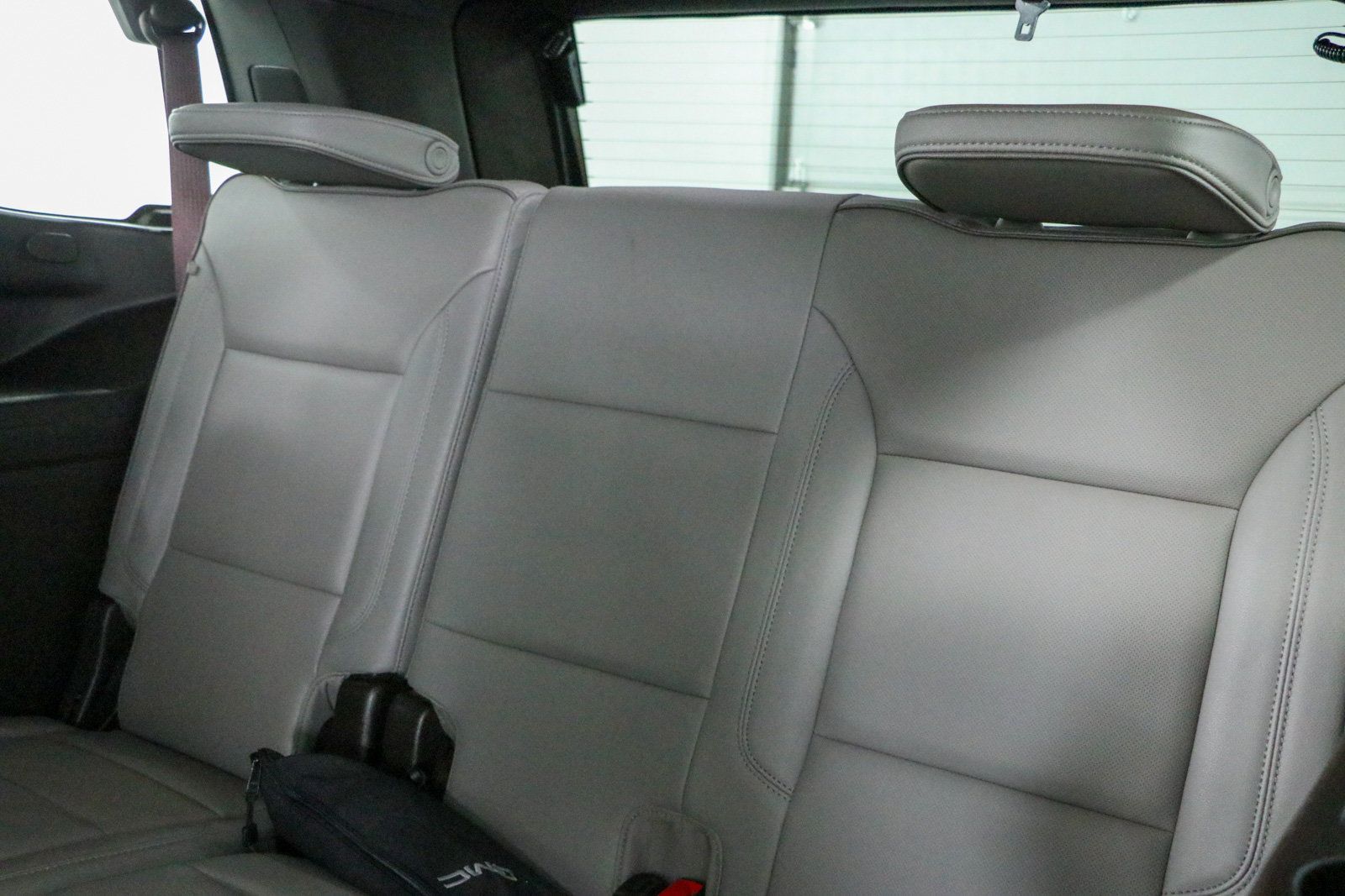 Used 2023 GMC Yukon SLT w/ SLT Premium Package AWD/4WD image 29
