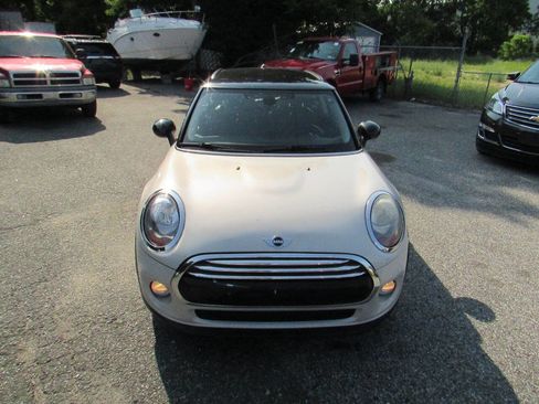 Used 2016 MINI Cooper 2-Door Hardtop image 3