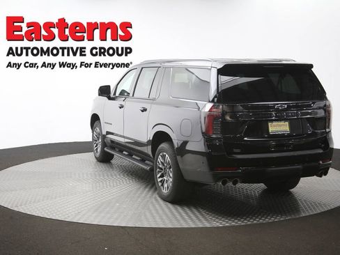 Used 2025 Chevrolet Suburban Z71 AWD/4WD image 68