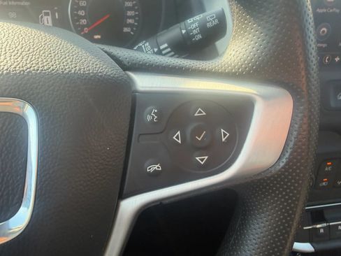 Used 2023 GMC Terrain SLE FWD image 14