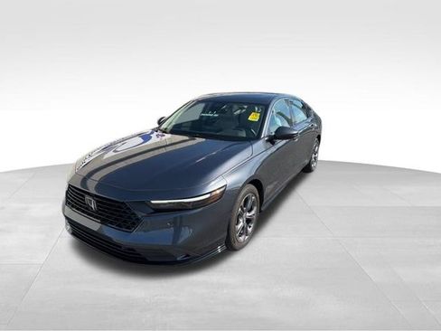 Used 2025 Honda Accord EX-L image 3