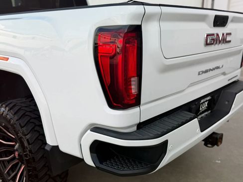 Used 2020 GMC Sierra 3500 Denali w/ Denali Ultimate Package AWD/4WD image 14