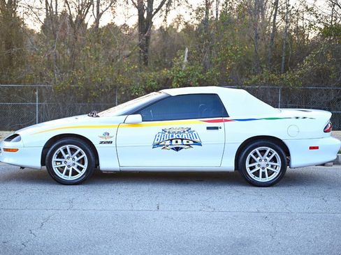 Used 1997 Chevrolet Camaro Z28 image 30