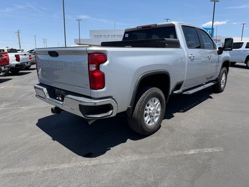 Used 2023 Chevrolet Silverado 2500 LT w/ All Star Edition AWD/4WD image 2