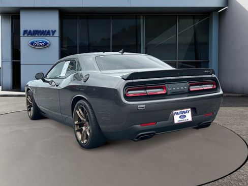Used 2023 Dodge Challenger SRT Hellcat RWD image 4