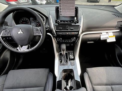 New 2025 Mitsubishi Eclipse Cross SE image 5
