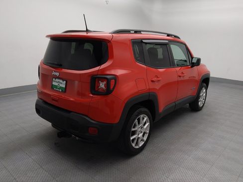 Used 2023 Jeep Renegade Latitude w/ Premium Group AWD/4WD image 9