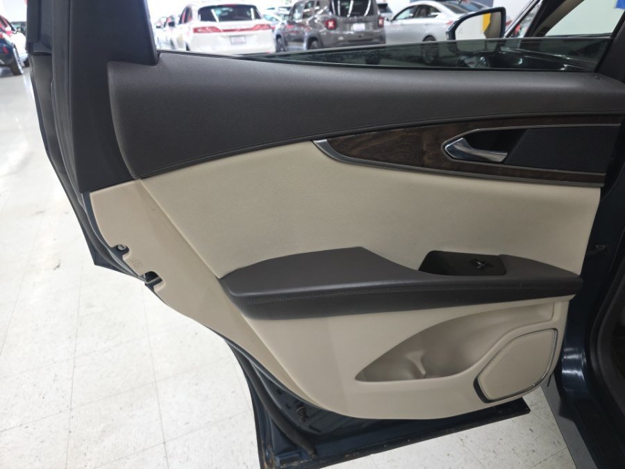 Used 2016 Lincoln MKX Reserve w/ Climate Package AWD/4WD image 15