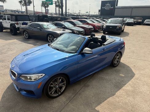 Used 2016 BMW M235i xDrive Convertible image 38