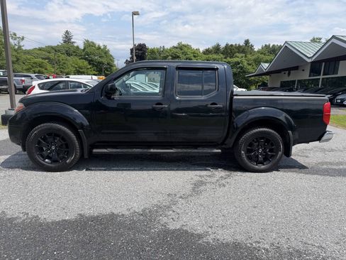 Used 2018 Nissan Frontier SV w/ Value Truck Package AWD/4WD image 2