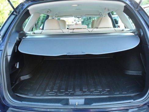 Used 2018 Subaru Outback 2.5i AWD/4WD image 21