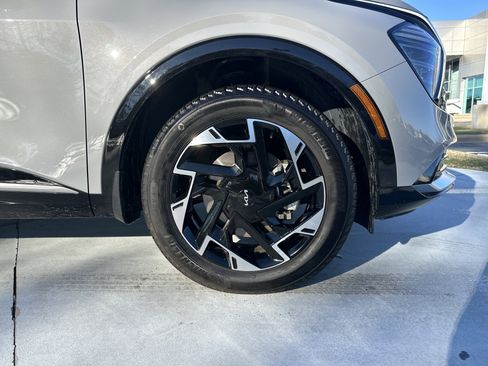 Used 2024 Kia Sportage SX image 13
