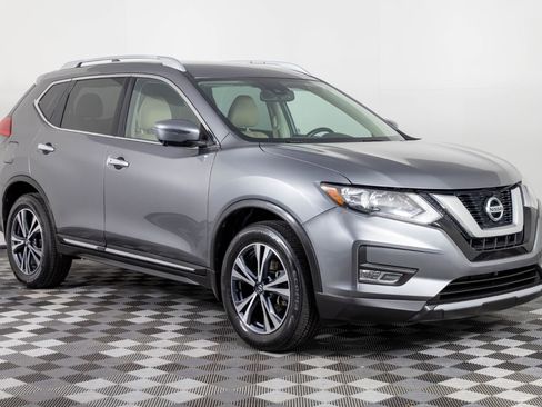 Used 2017 Nissan Rogue SL image 10