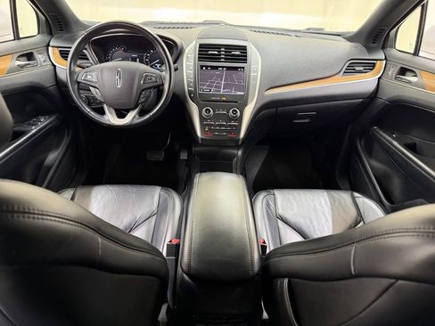 Used 2018 Lincoln MKC Select w/ Select Plus Package image 29