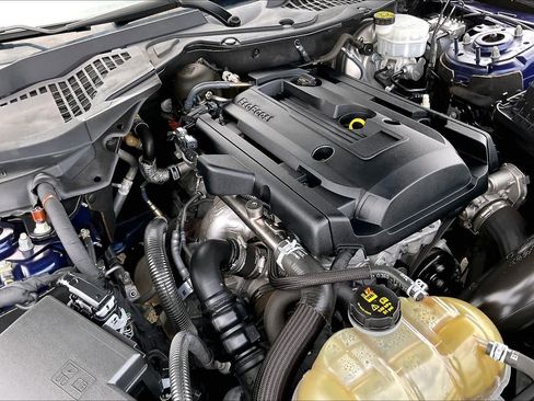 Used 2019 Ford Mustang Coupe w/ Equipment Group 101A RWD image 29