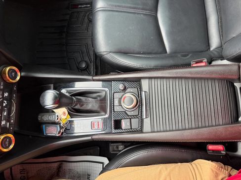 Used 2018 MAZDA MAZDA3 Touring image 19