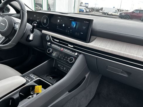 Used 2025 Hyundai Sonata Limited image 14