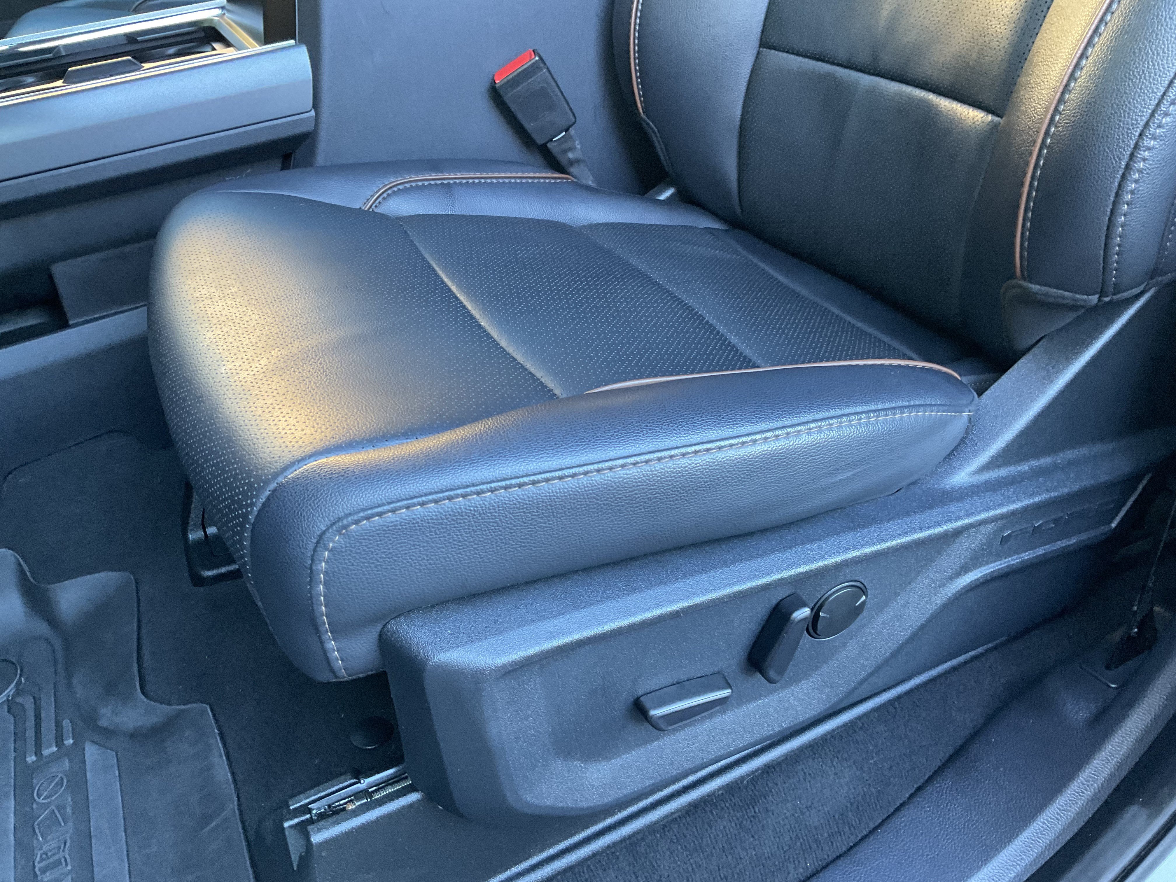 Used 2025 Ford F350 Lariat AWD/4WD image 30
