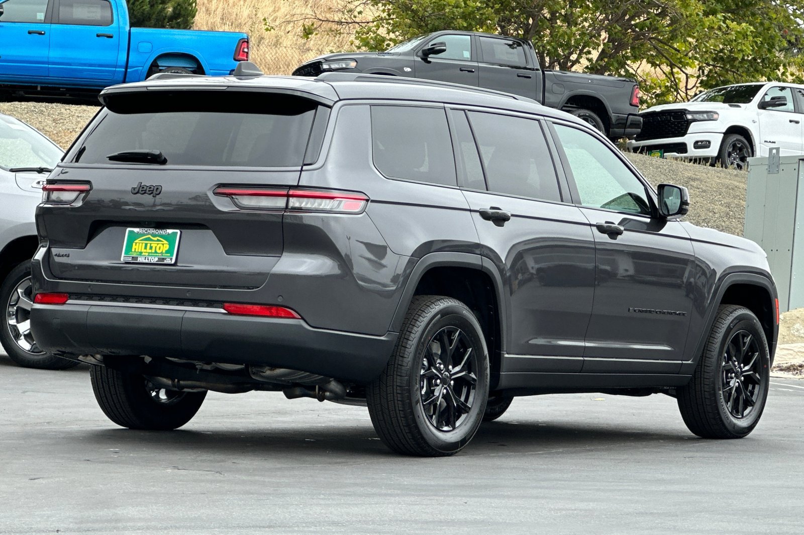 New 2026 Jeep Grand Cherokee L 4WD image 4