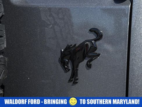 Used 2025 Ford Bronco Badlands image 9