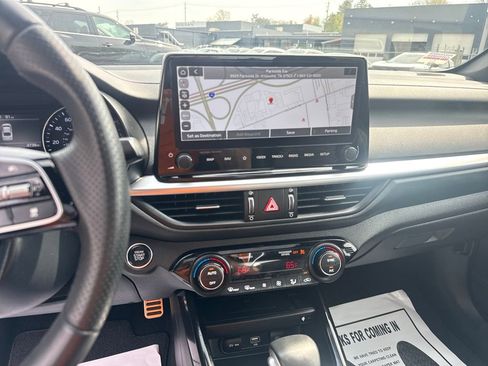 Used 2024 Kia Forte GT-Line w/ GT-Line Premium Package image 17