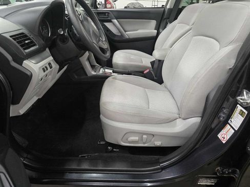 Used 2015 Subaru Forester 2.5i Premium w/ All-Weather Package AWD/4WD image 4