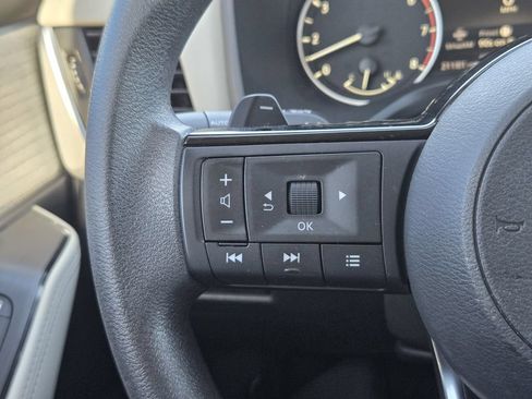 Used 2023 Nissan Rogue SV AWD/4WD image 30