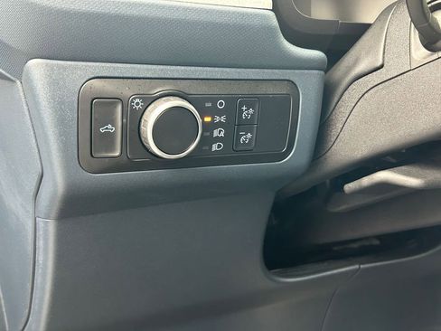 Used 2025 Ford Maverick XLT w/ Equipment Group 302A AWD/4WD image 13