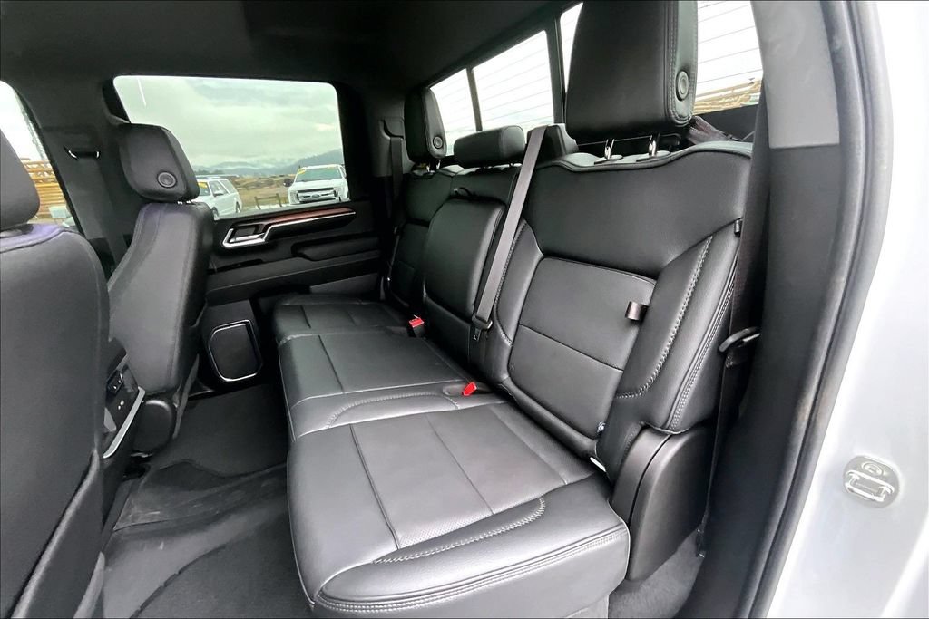Used 2024 GMC Sierra 3500 Denali w/ Denali Reserve Package AWD/4WD image 27