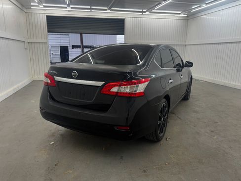 Used 2015 Nissan Sentra S image 5