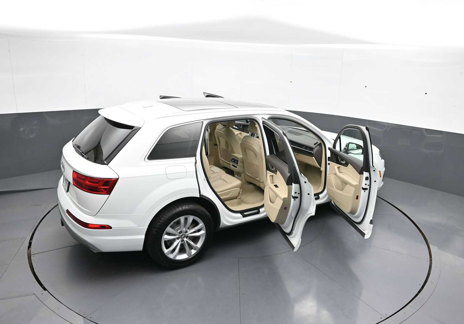 Used 2019 Audi Q7 3.0T Premium w/ Convenience Package AWD/4WD image 47