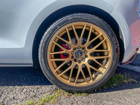 Used 2015 Volkswagen GTI SE image 40