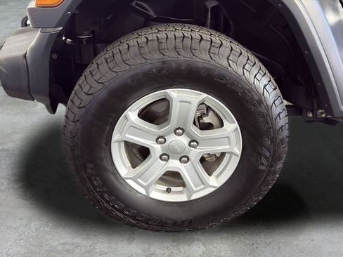 Used 2020 Jeep Wrangler Sport AWD/4WD image 15