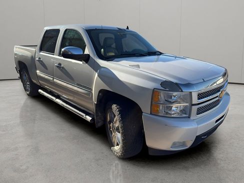 Used 2012 Chevrolet Silverado 1500 LTZ w/ LTZ White Diamond Edition image 6