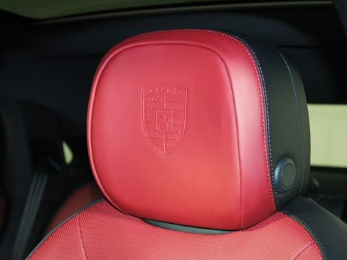 New 2026 Porsche Cayenne E-Hybrid Coupe image 18