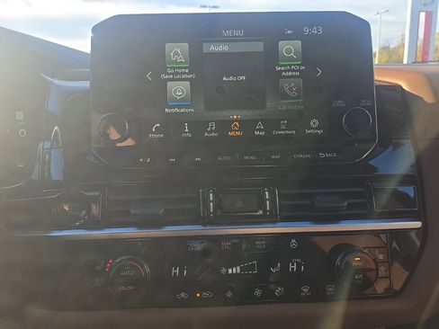 New 2025 Nissan Pathfinder Platinum image 18