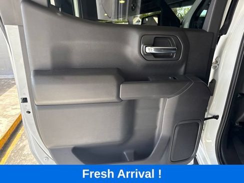 Used 2024 Chevrolet Silverado 1500 Custom Trail Boss w/ LPO, Dark Essentials Package AWD/4WD image 11